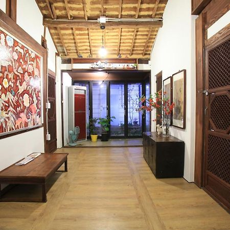 Mongyouhwawon Guesthouse จอนจู ภายนอก รูปภาพ