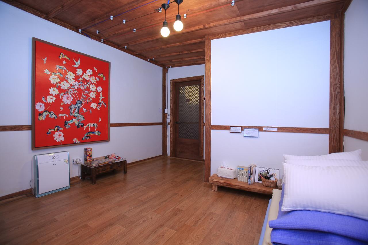 Mongyouhwawon Guesthouse จอนจู ภายนอก รูปภาพ