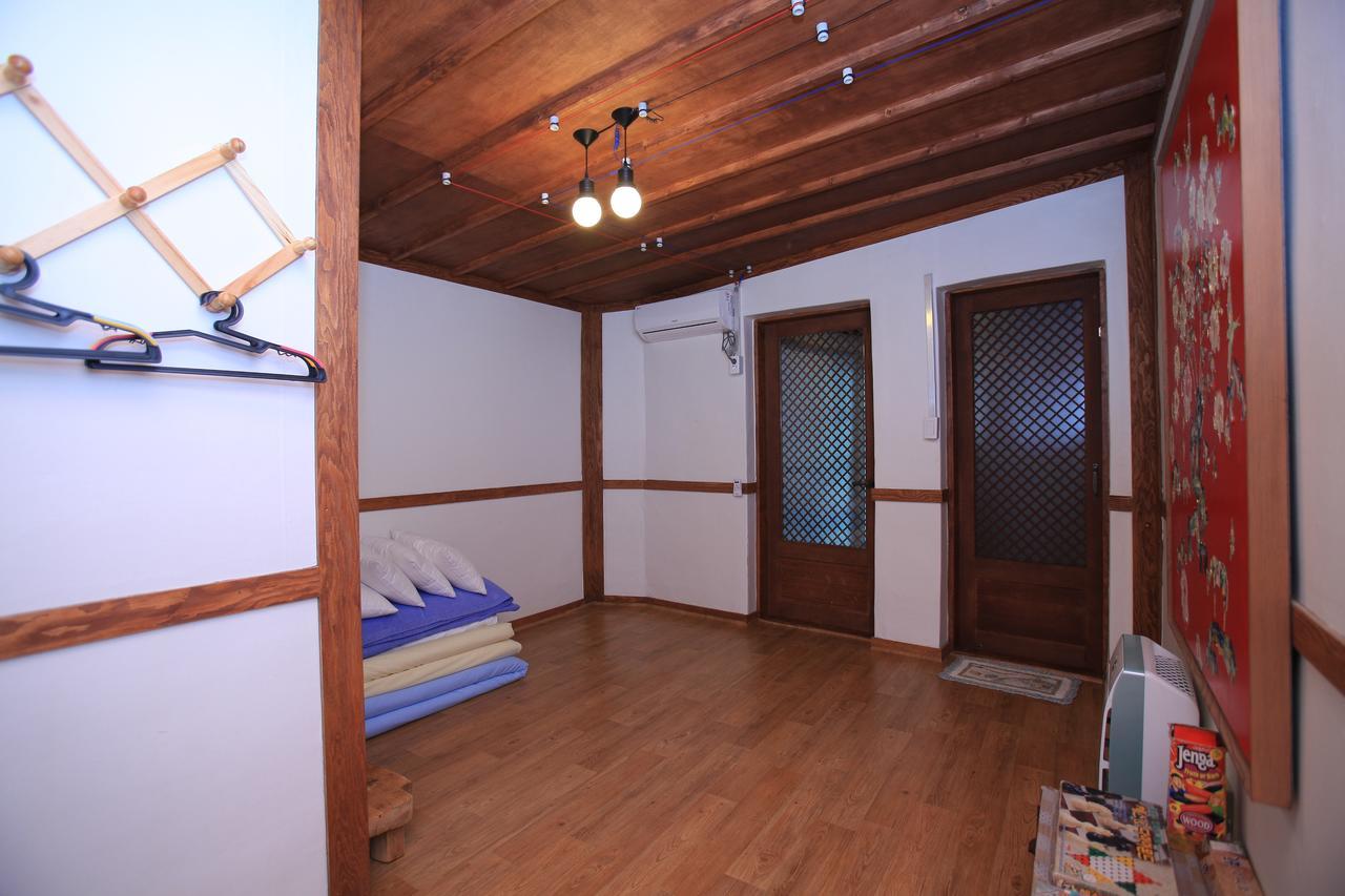 Mongyouhwawon Guesthouse จอนจู ภายนอก รูปภาพ