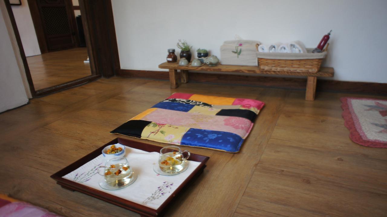 Mongyouhwawon Guesthouse จอนจู ภายนอก รูปภาพ