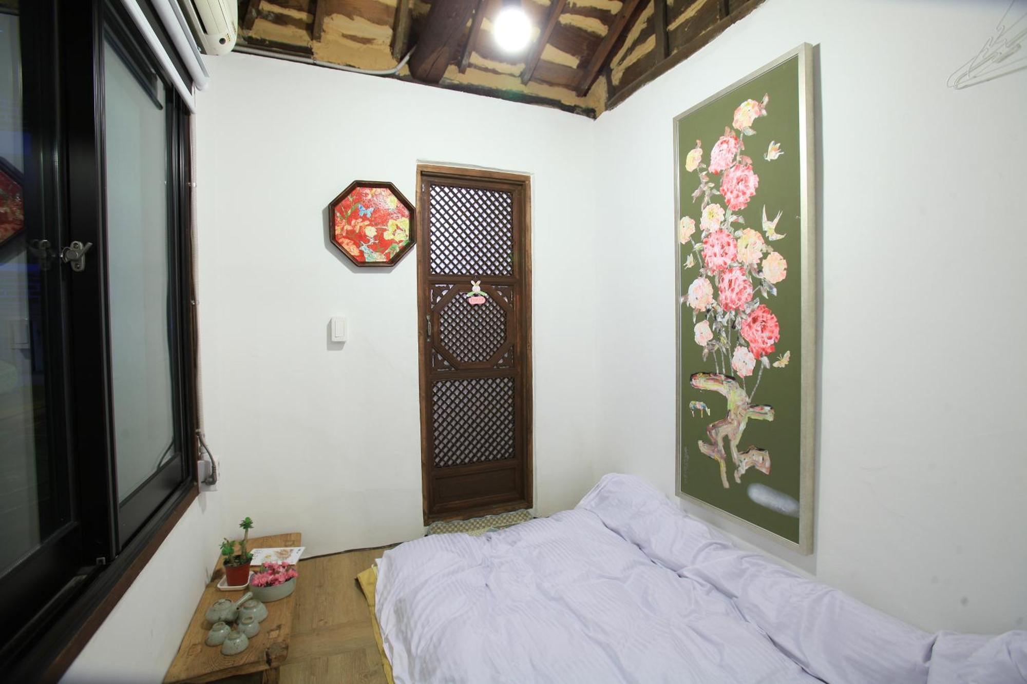 Mongyouhwawon Guesthouse จอนจู ภายนอก รูปภาพ